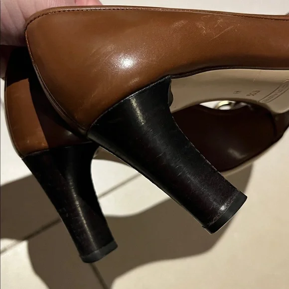 Coach Madyline Made in Italy- brown leather shoes- great condition - size 6,5 - Picture 8 of 16